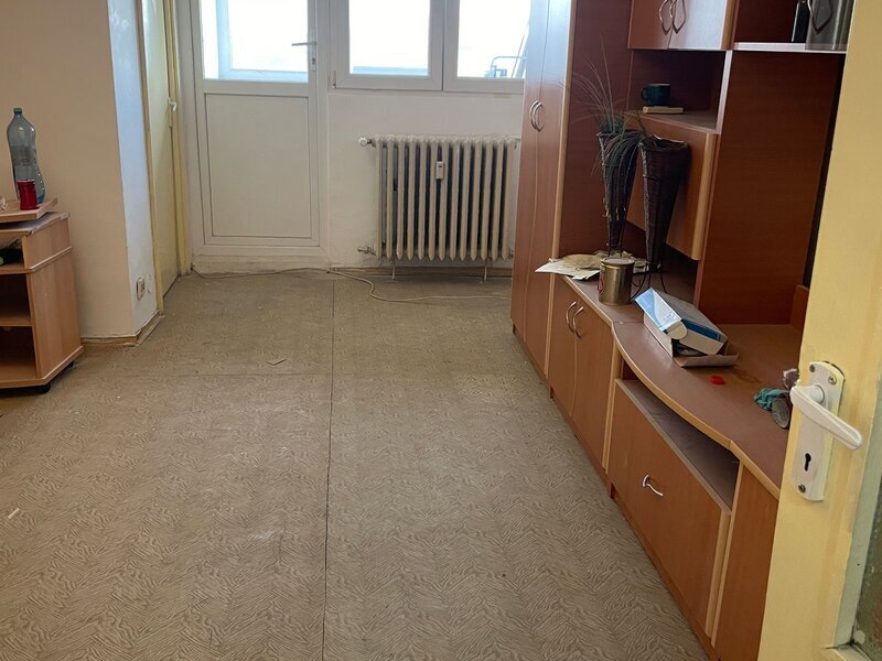 Titan, IOR, Piata Minis